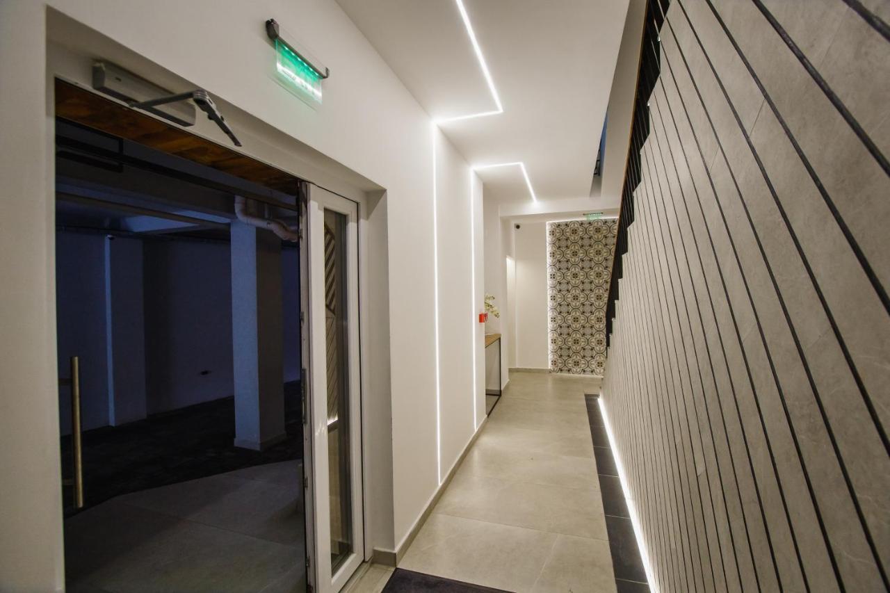 Central Designer Loft At Eas Residence Oradea Exterior photo
